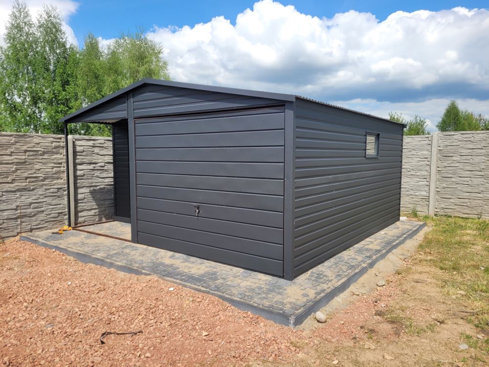 garaż blaszany 5x5